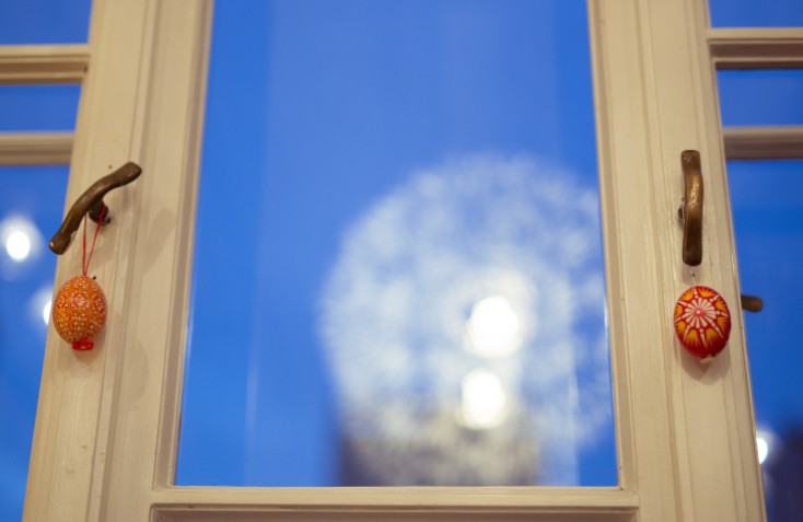 How to Dry Out a Blown Window