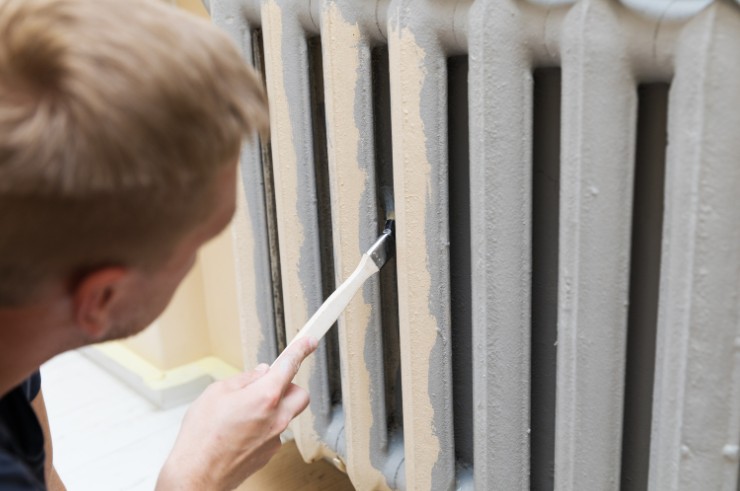 Can You Use Emulsion Paint with a Topcoat or Sealer